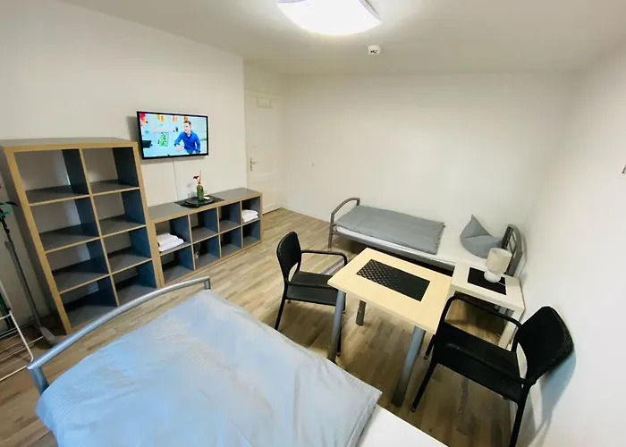 By K Krause Kwatera prywatna *